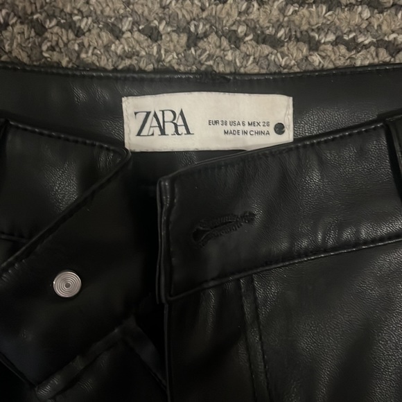 Zara leather pants - Picture 2 of 3